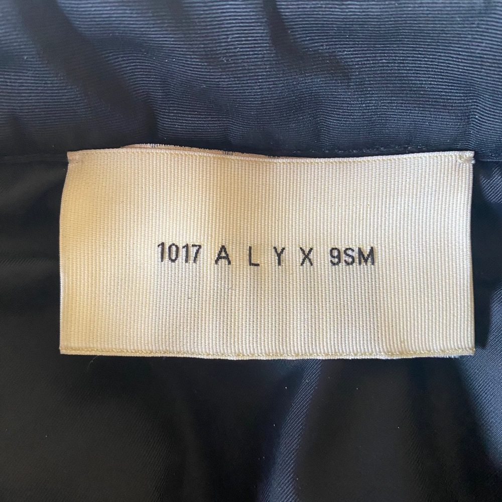 1017 ALYX BOMBER - Picture 3 of 4